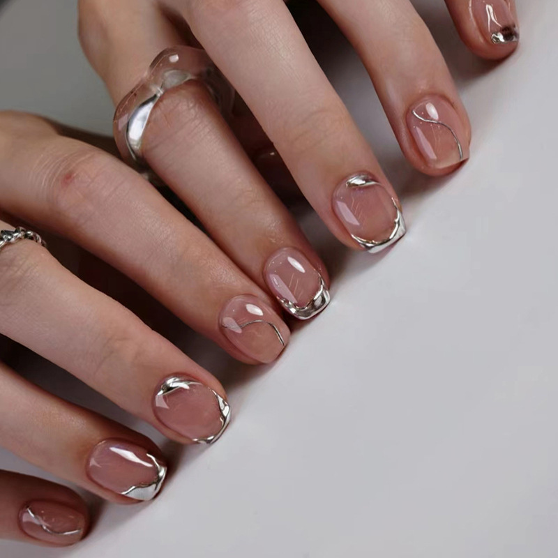 أظافر صناعية قصيرة للنساء والف - مراجعة Nail Art Overlay وسعره