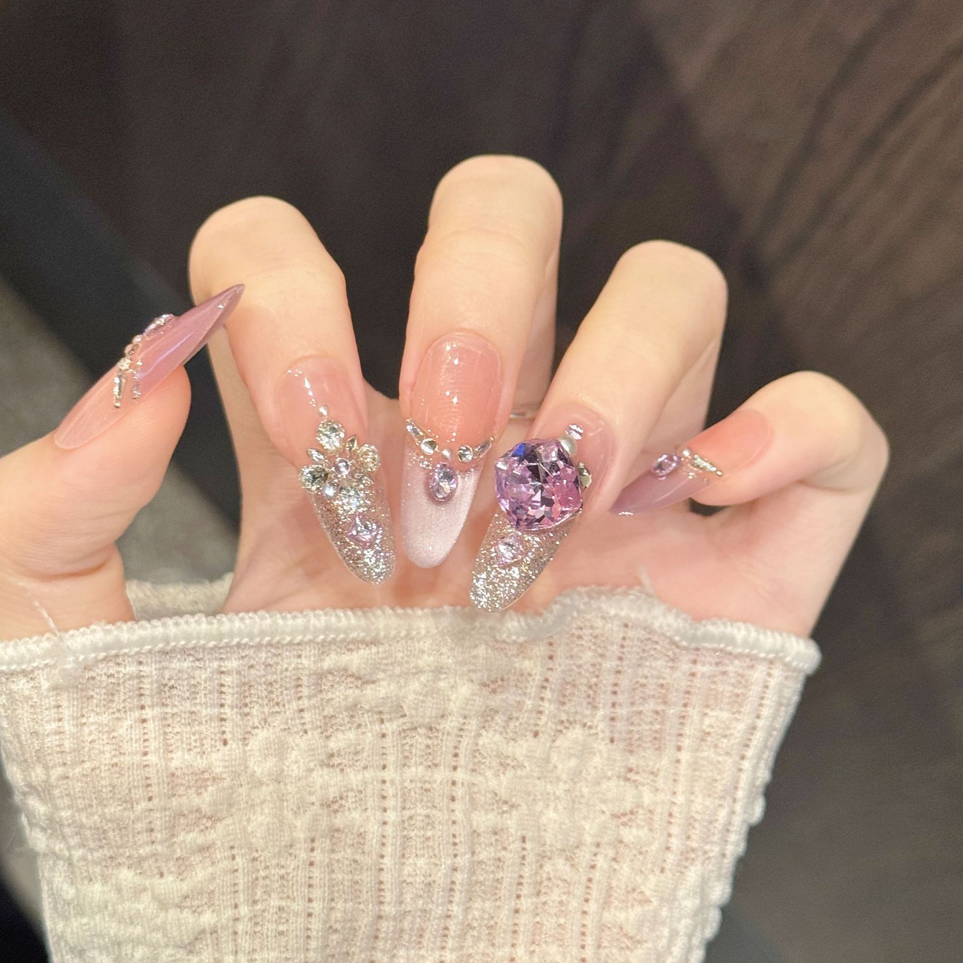 10 قطع من الأظافر الاصطناعية ا - مراجعة Nail Art Oval وسعره