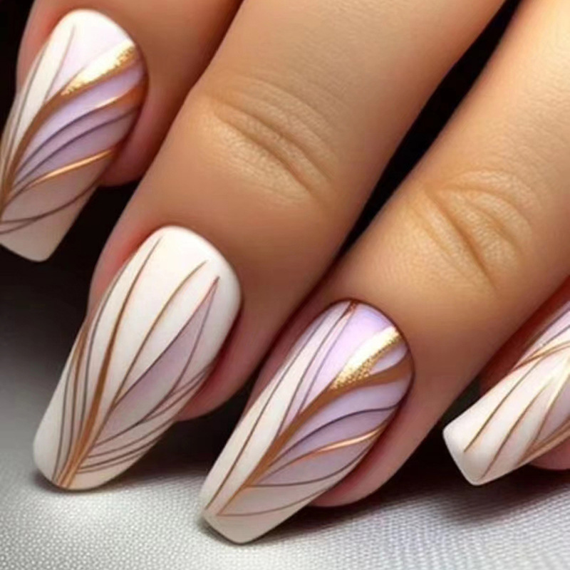 24 قطعة من الأظافر الصناعية ال - مراجعة Nail Art Overlay وسعره