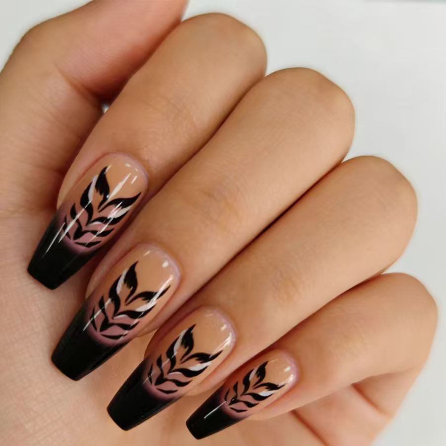 أظافر صناعية متوسطة الطول للنس - مراجعة Nail Art Overlay وسعره