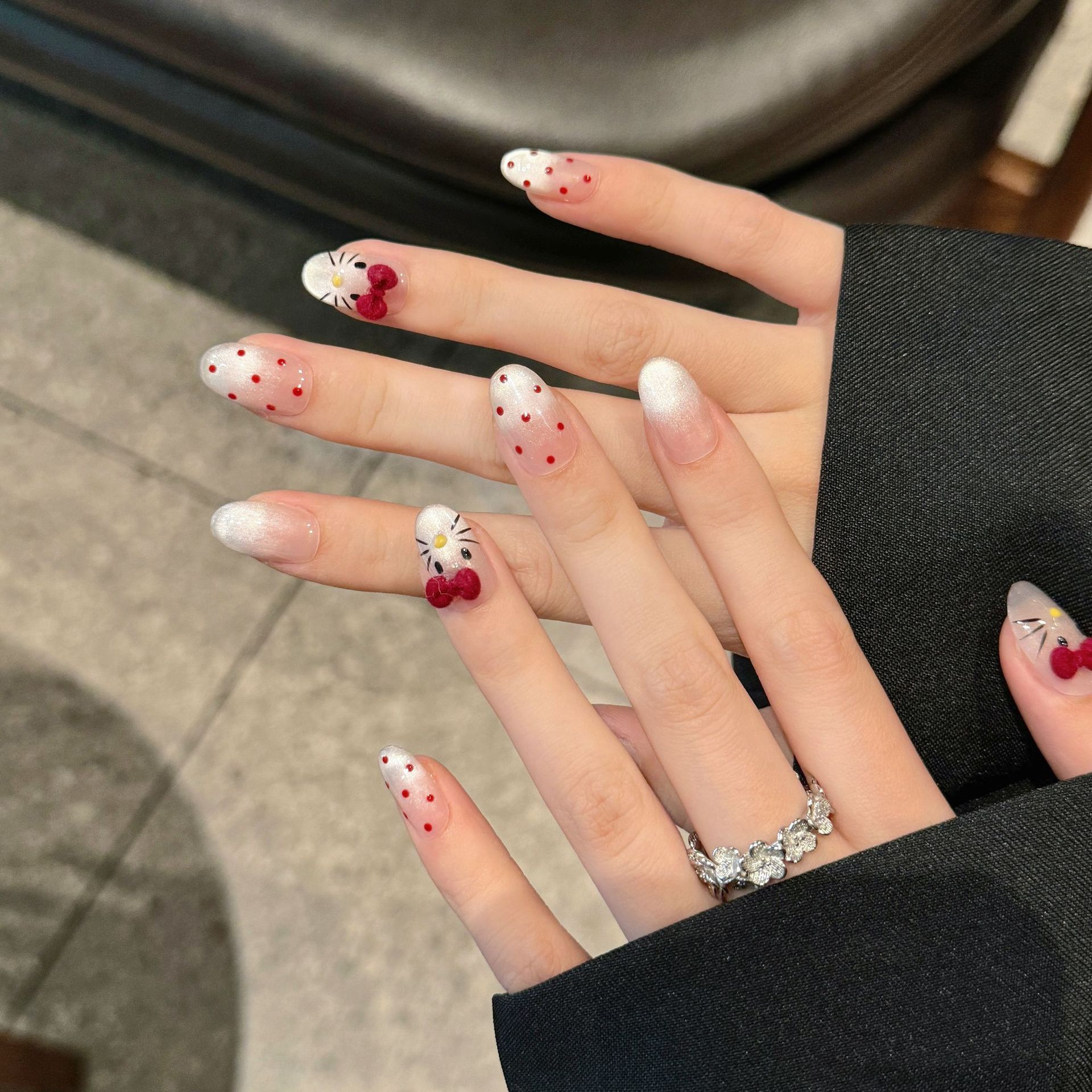 10 قطع من الأظافر الاصطناعية ا - مراجعة Nail Art Oval وسعره