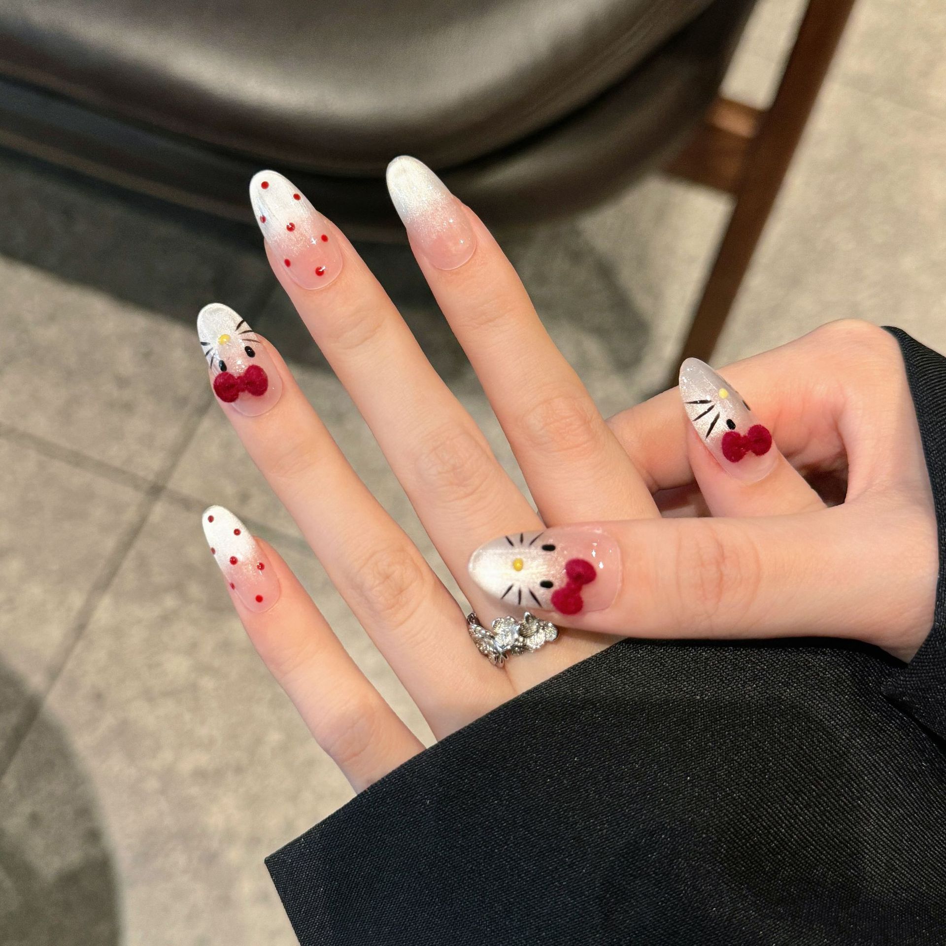 10 قطع من الأظافر الاصطناعية ا - مراجعة Nail Art Oval وسعره