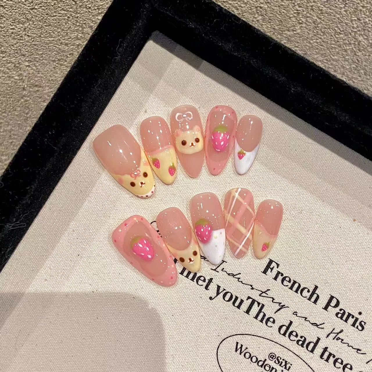 10 قطع من الأظافر الاصطناعية ا - مراجعة Nail Art Oval وسعره