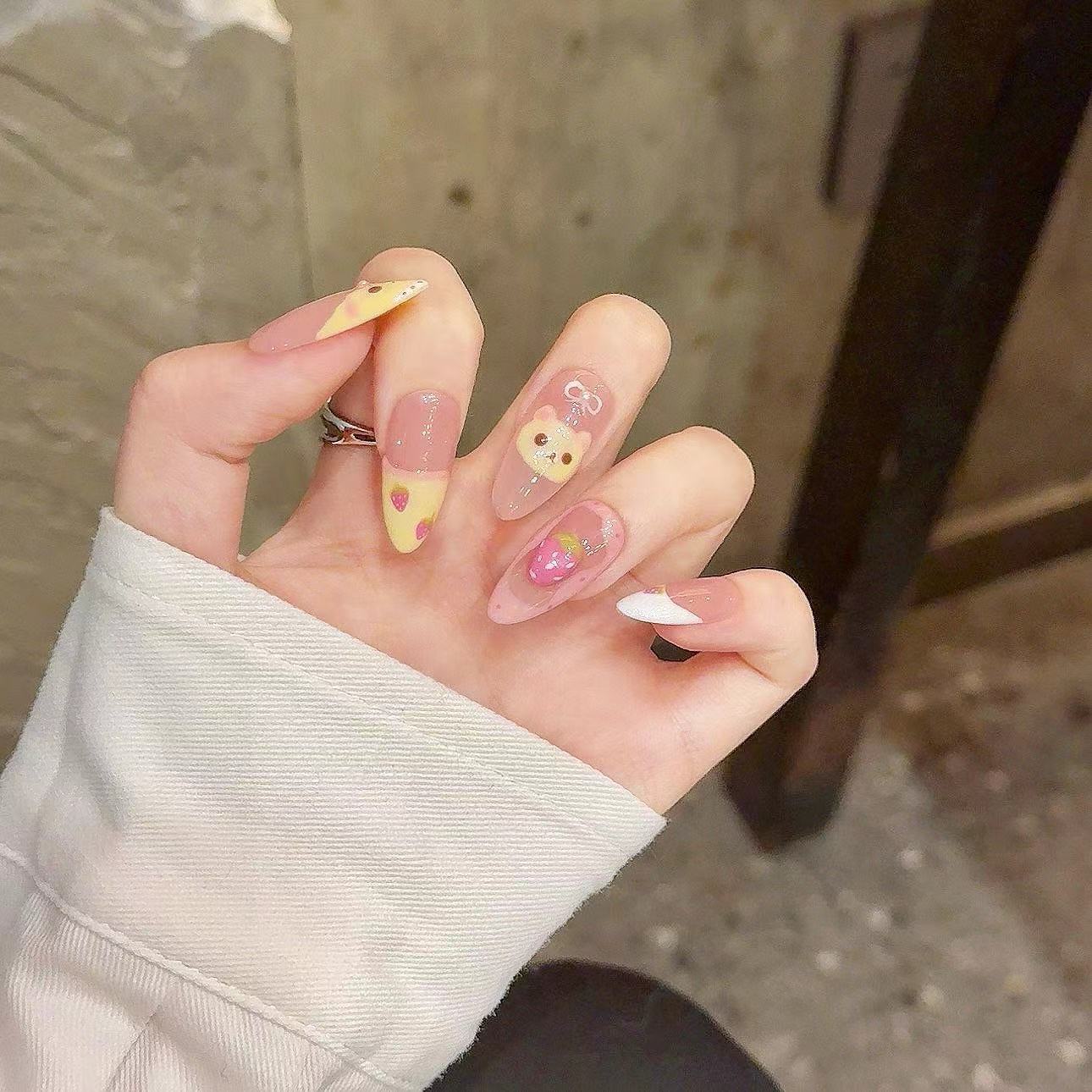 10 قطع من الأظافر الاصطناعية ا - مراجعة Nail Art Oval وسعره